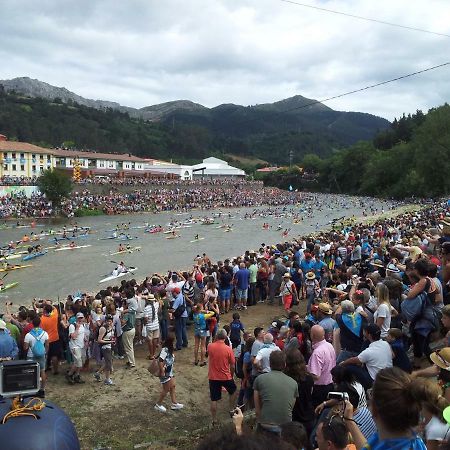 El Balcon Del Sella Lägenhet Onís Exteriör bild