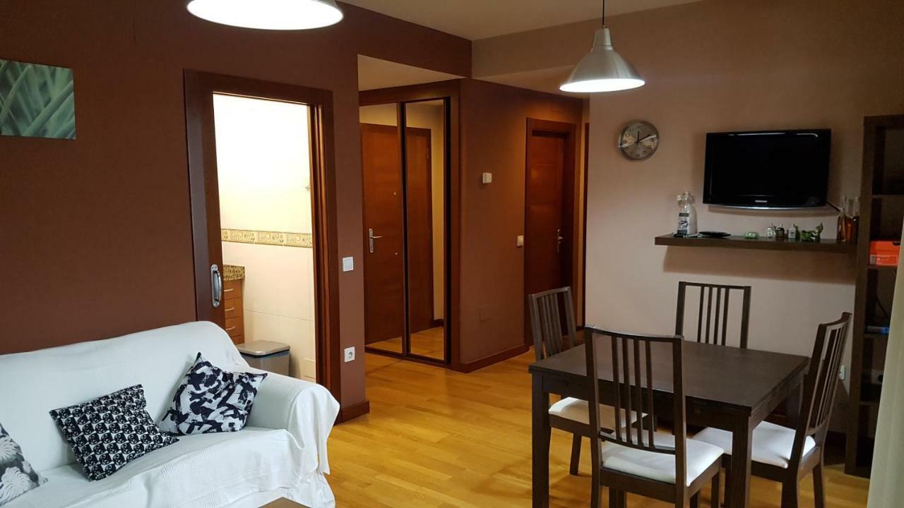 El Balcon Del Sella Lägenhet Onís Exteriör bild